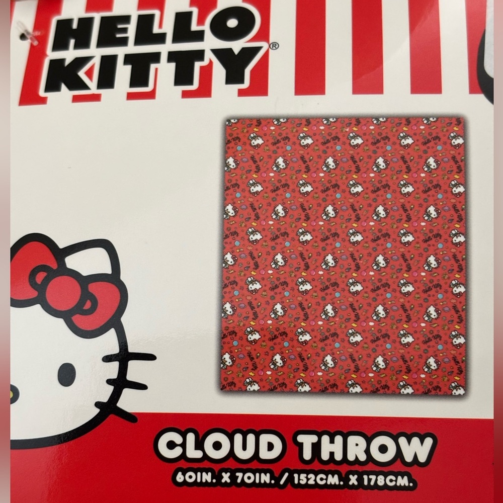 Hello Kitty Blanket - Picture 2 of 2